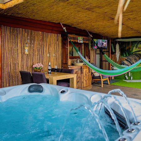 Drents Genieten - Kraaiheide Met Prive Jacuzzi Erm Bagian luar foto